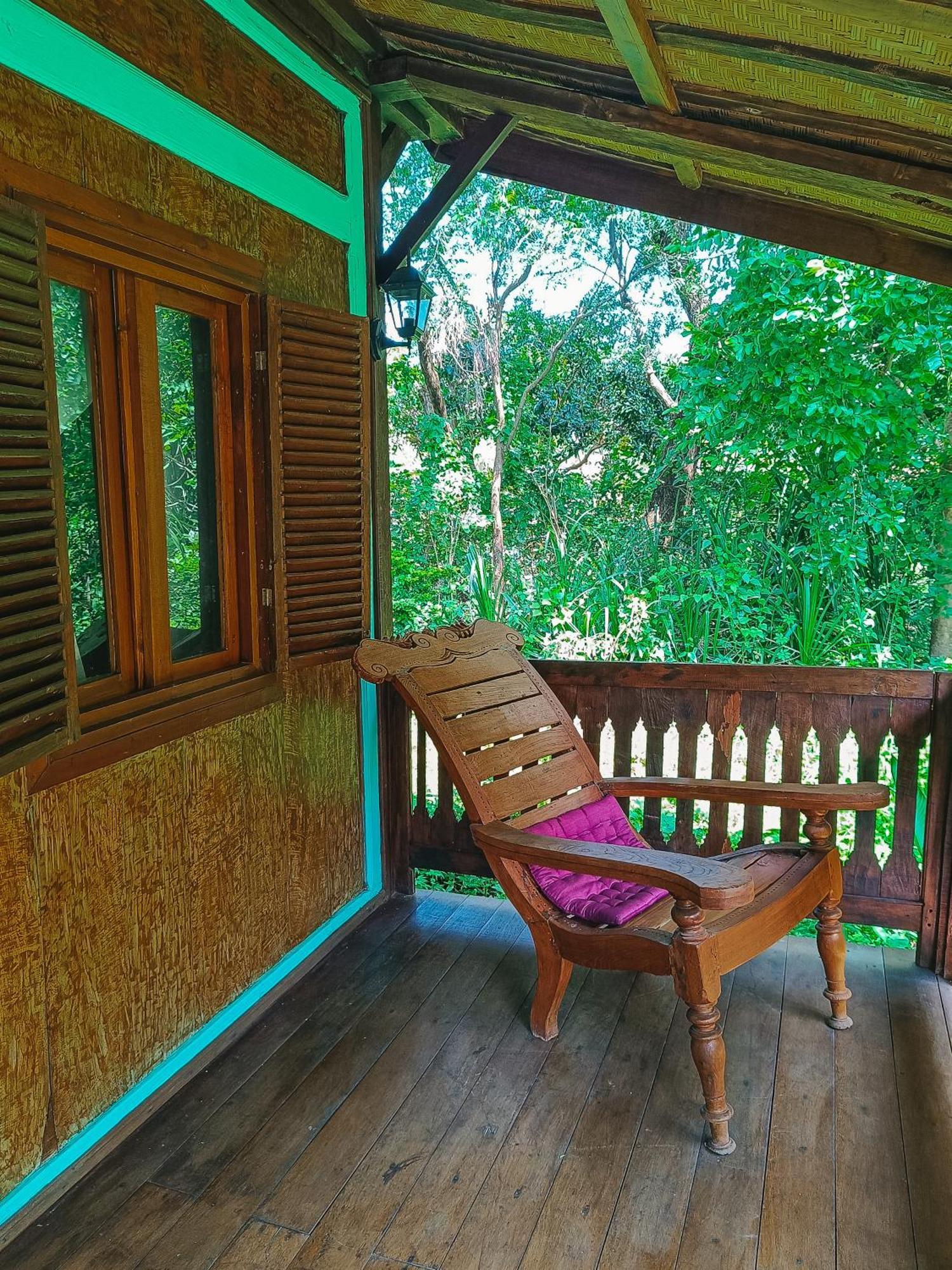 Alaya Ecolodge ペムテラン エクステリア 写真