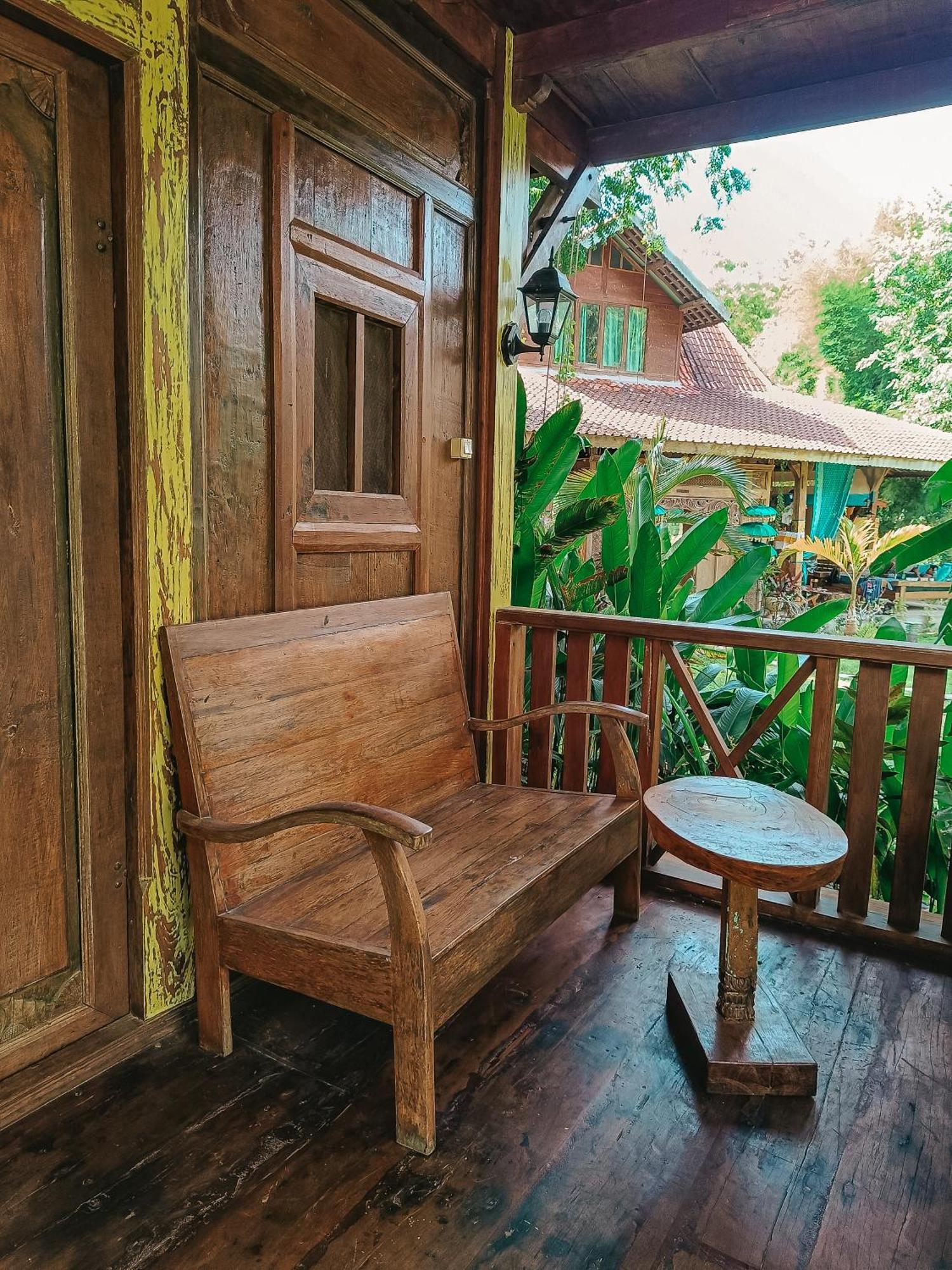 Alaya Ecolodge ペムテラン エクステリア 写真